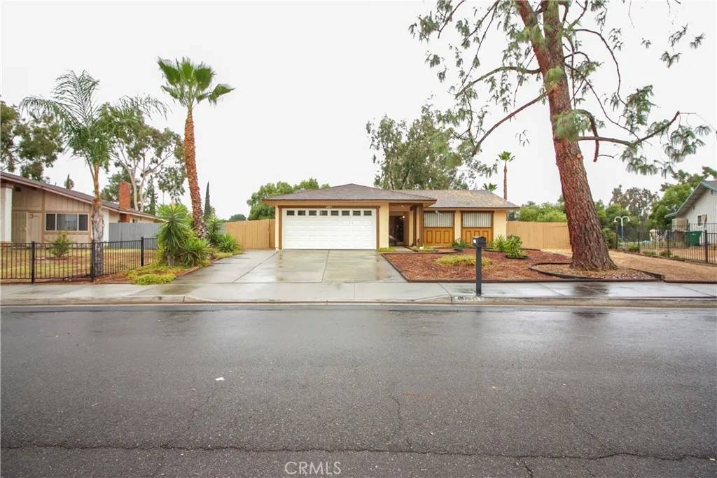 Moreno Valley, CA 92553,22813 Vought