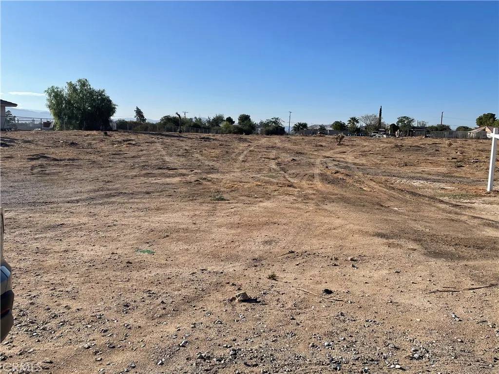 Hesperia, CA 92345,0 Sequoia