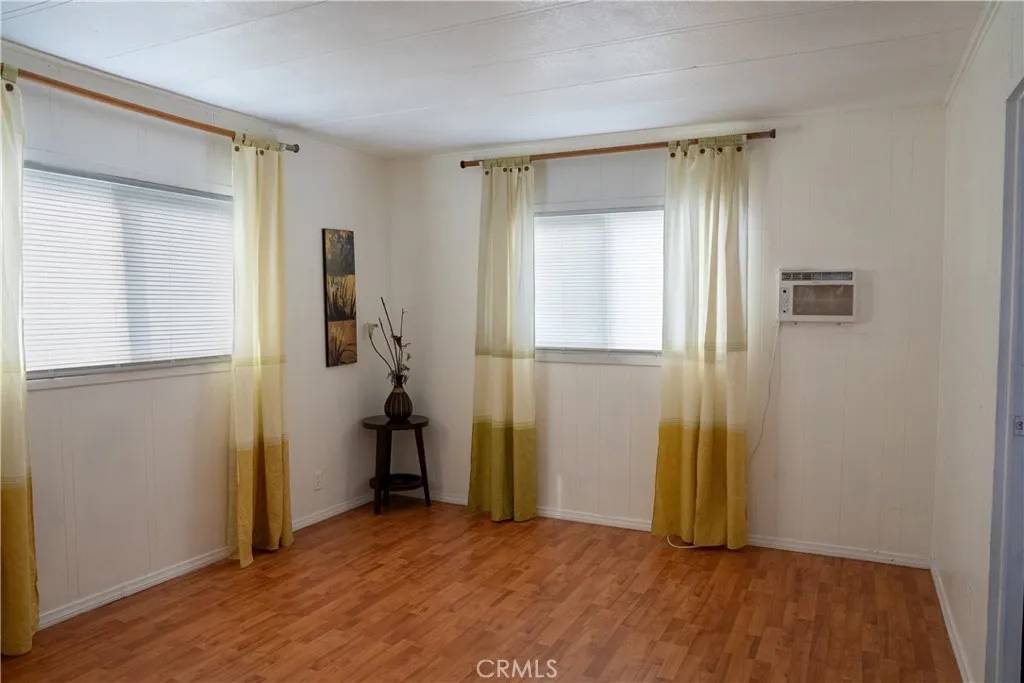 Rialto, CA 92376,250 N Linden #248