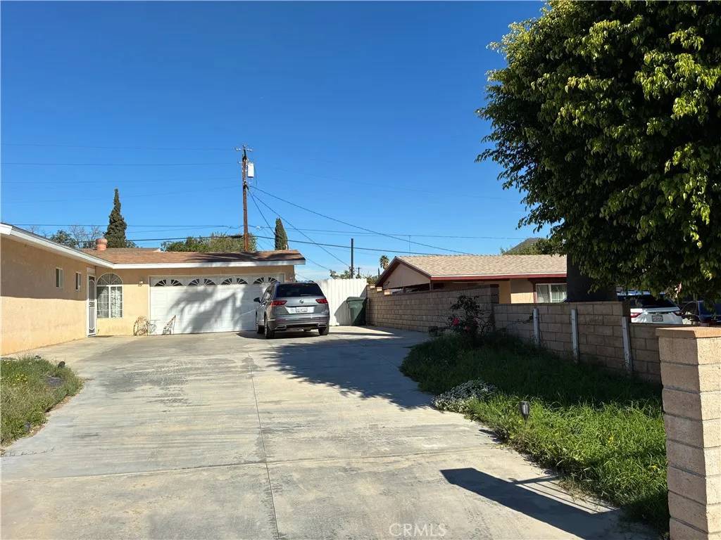 Jurupa Valley, CA 92509,6355 Alton