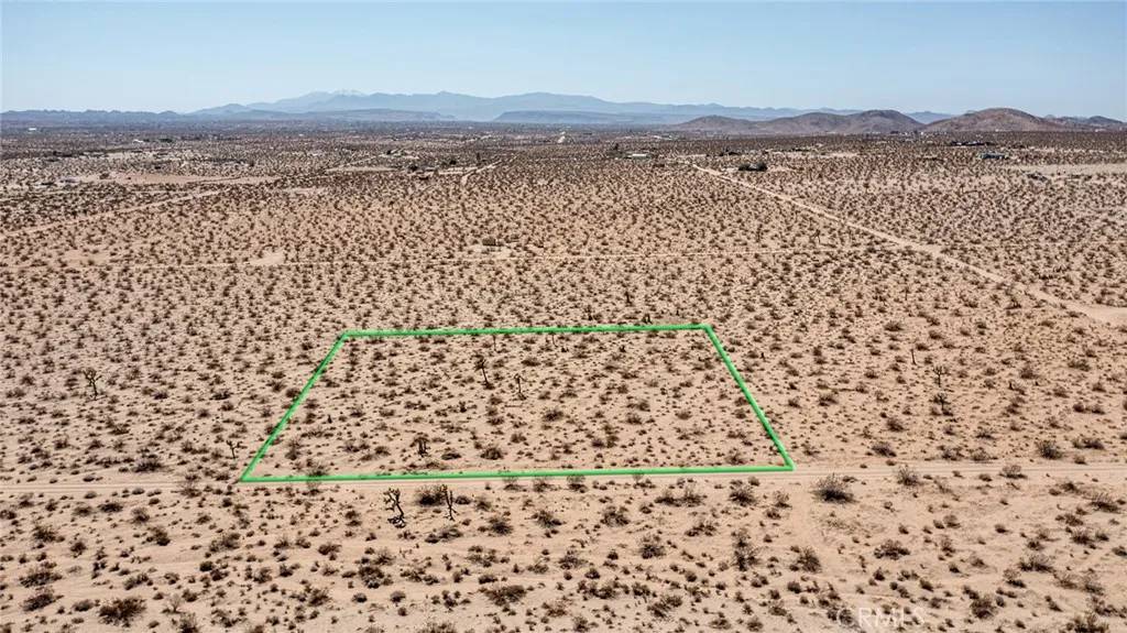 Joshua Tree, CA 92252,1000 Manana