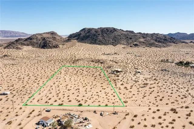 Landers, CA 92285,5900 Kickapoo