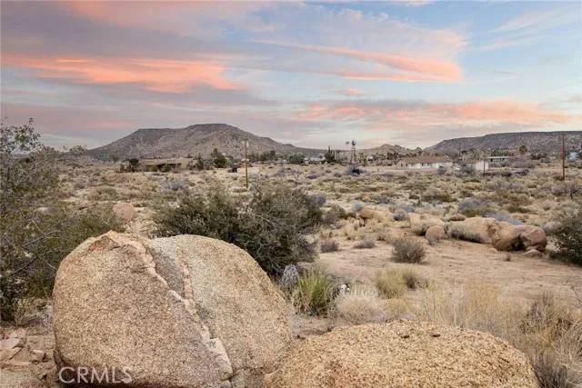 Pioneertown, CA 92268,52500 Riverside