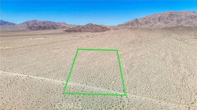 29 Palms, CA 92277,592 Ironage Rd