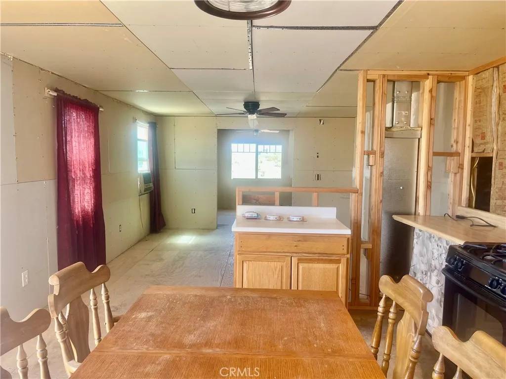 Landers, CA 92285,60607 Stearman Road