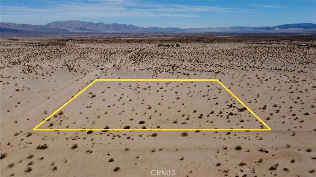 29 Palms, CA 92277,5 Topaz