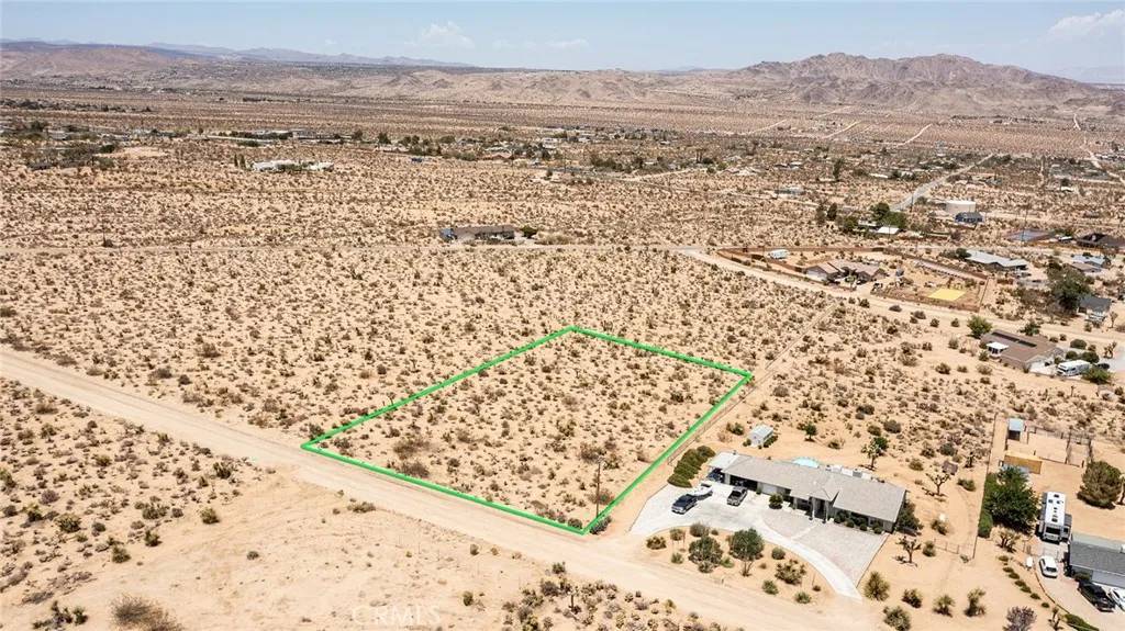 Joshua Tree, CA 92252,61246 Melton