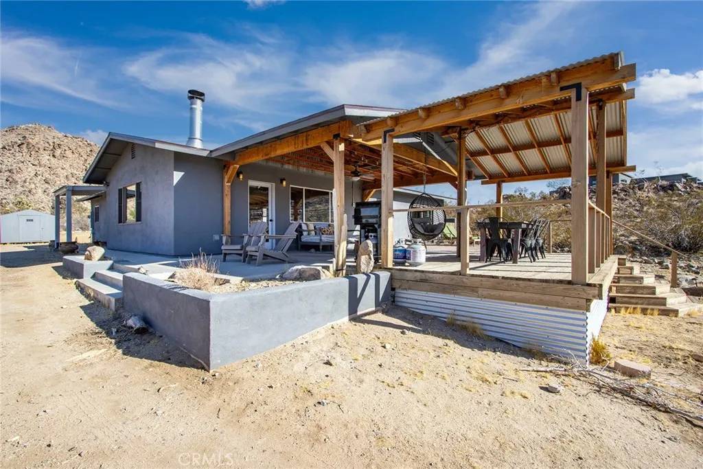 Joshua Tree, CA 92252,8575 Lobo Pass Road
