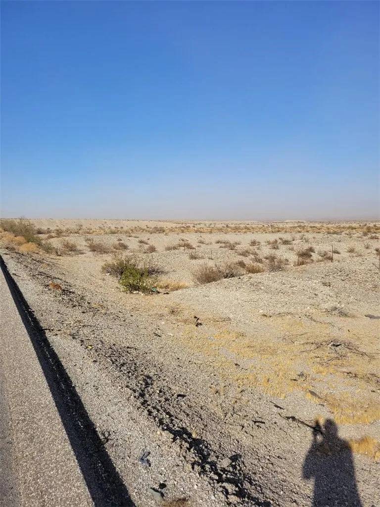 Needles, CA 92363,1 Interstate 40 freeway