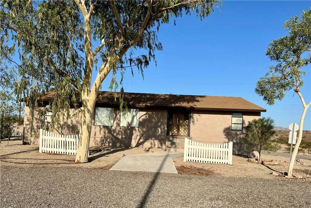 Needles, CA 92363,99 Zoe Lane