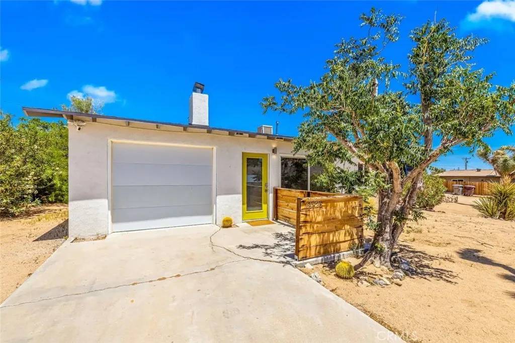 Joshua Tree, CA 92252,61826 Terrace Drive
