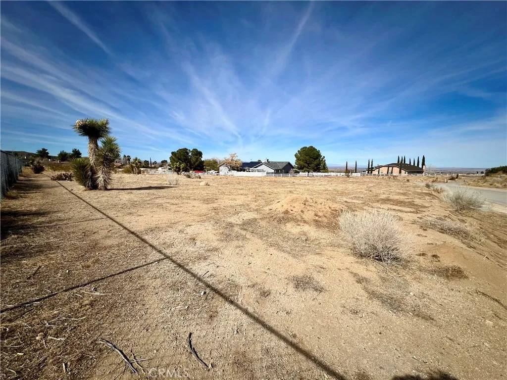 Llano, CA 93544,0 163 STE VIC Burning Tree East