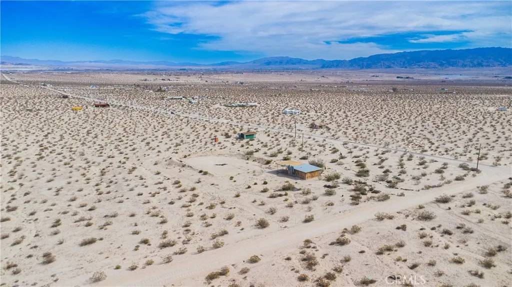 29 Palms, CA 92277,67722 Pole Line Road