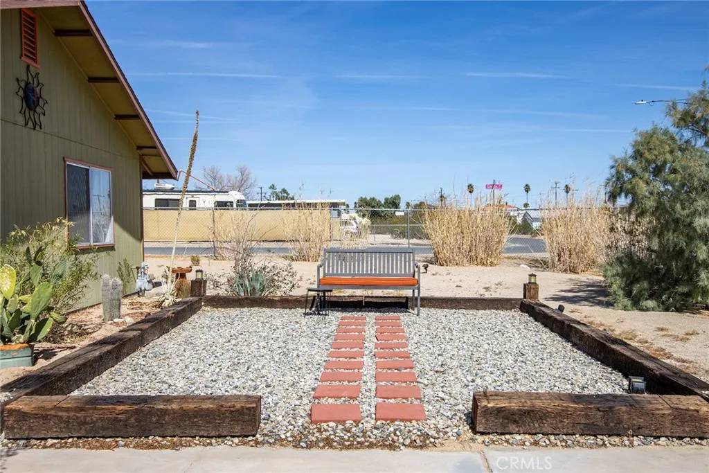 29 Palms, CA 92277,6600 Split Rock Avenue