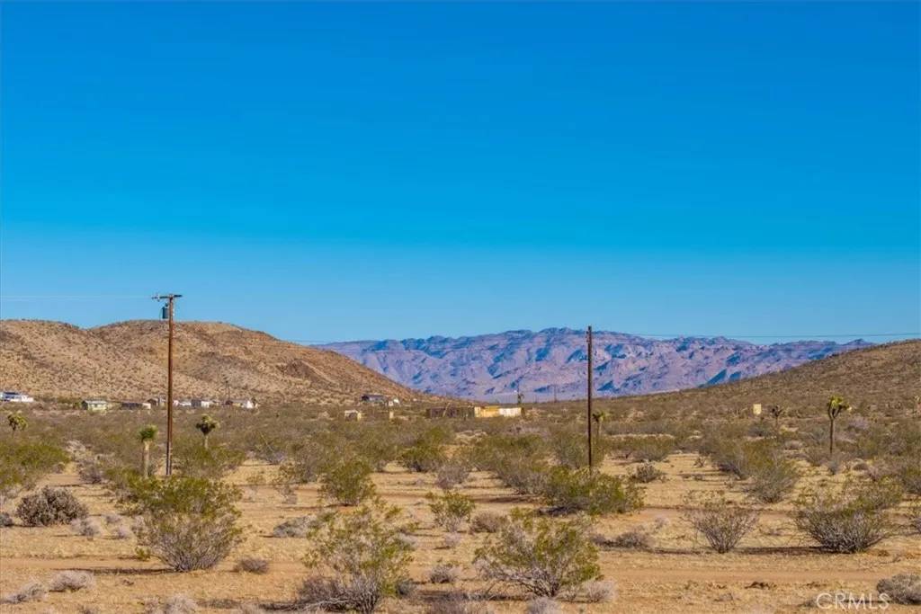 Landers, CA 92285,1631 Alta