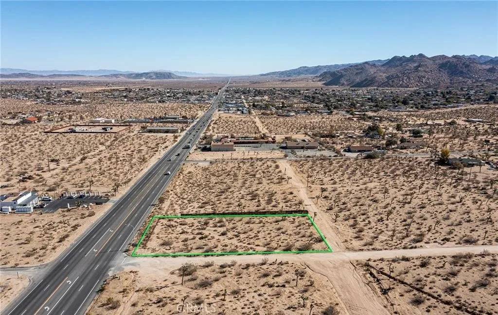 Joshua Tree, CA 92252,6538 Saddleback