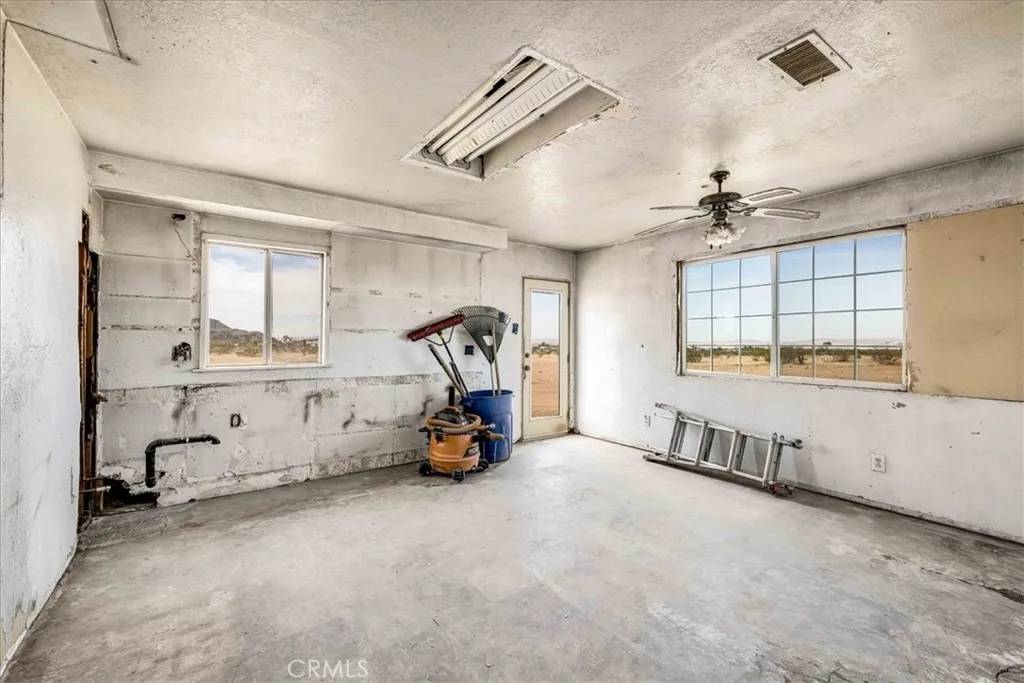 Landers, CA 92285,59724 Stearman Road