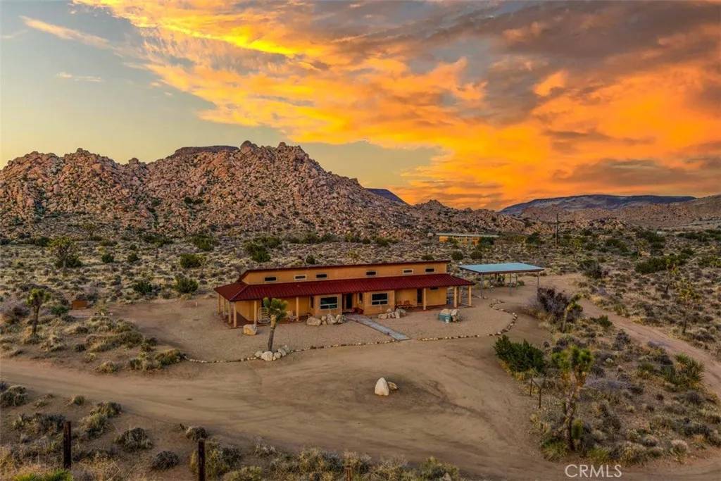 Pioneertown, CA 92268,53105 Chia Trail