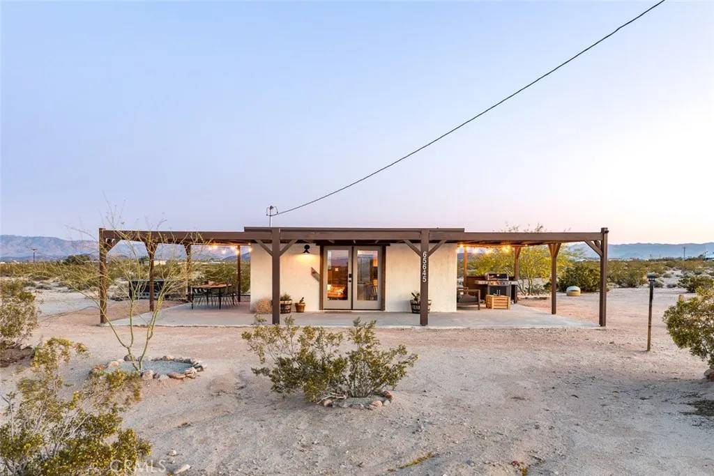 Joshua Tree, CA 92252,65645 Saturn Road