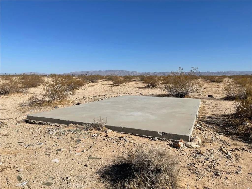Joshua Tree, CA 92252,0 Cascade