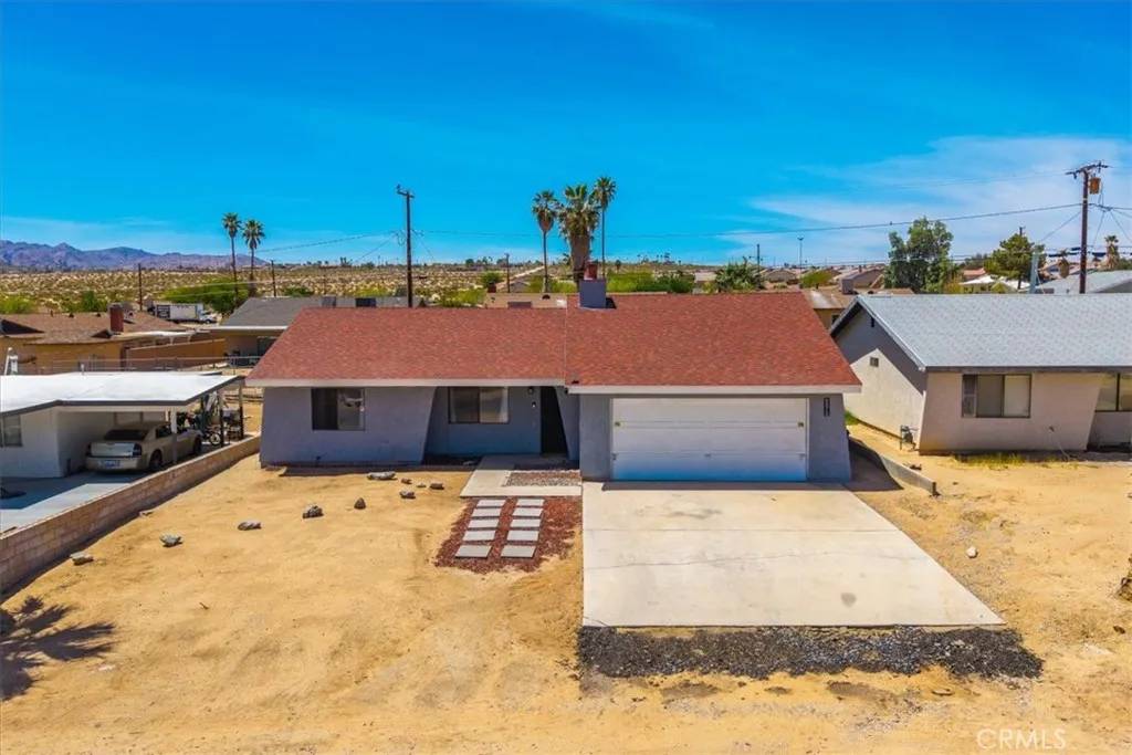29 Palms, CA 92277,6070 Chia Avenue