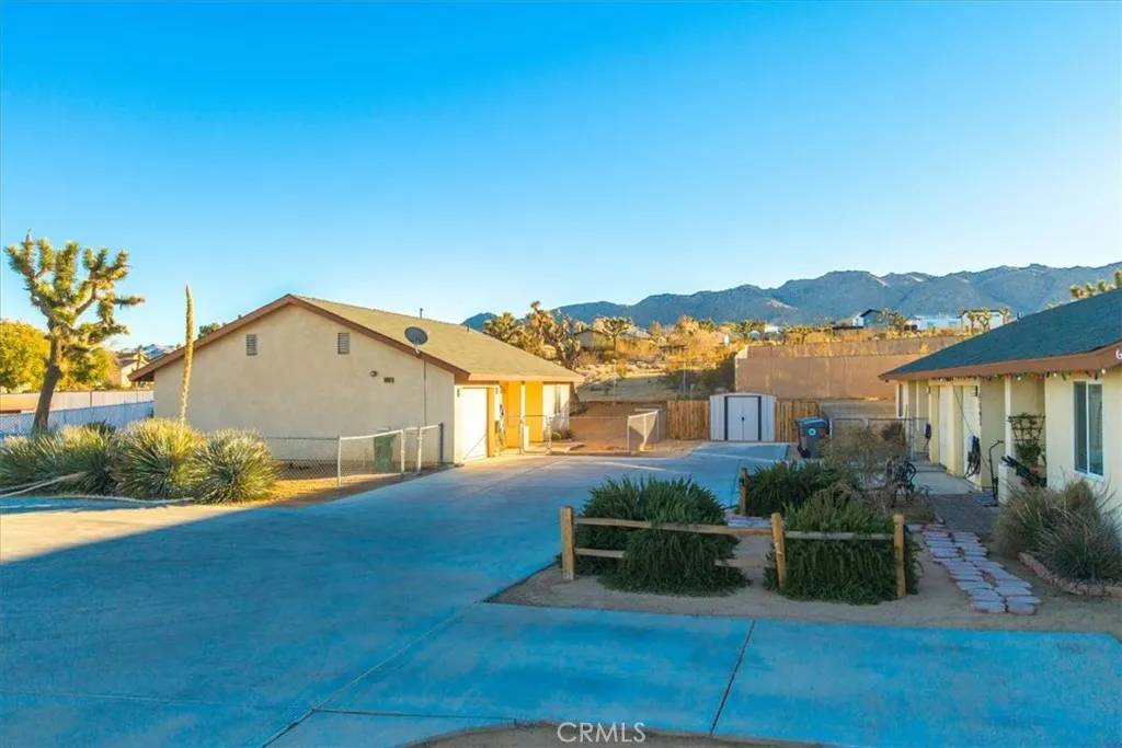 Joshua Tree, CA 92252,60803 Division Street