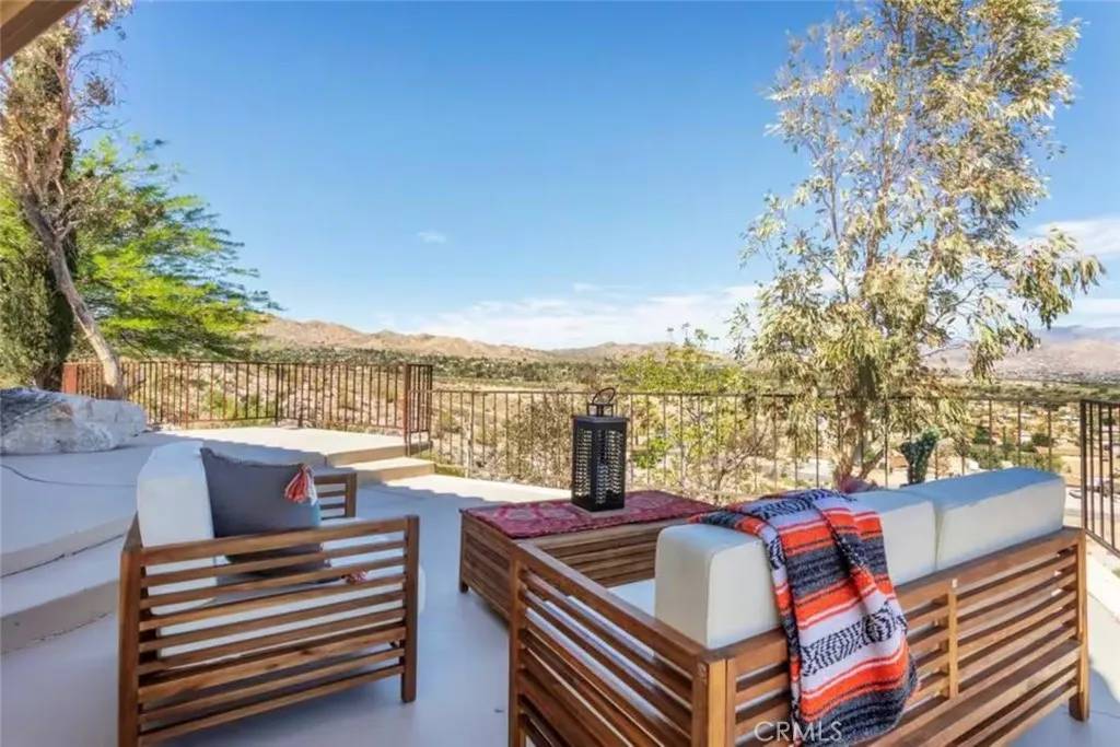 Yucca Valley, CA 92284,8075 Quail Trail