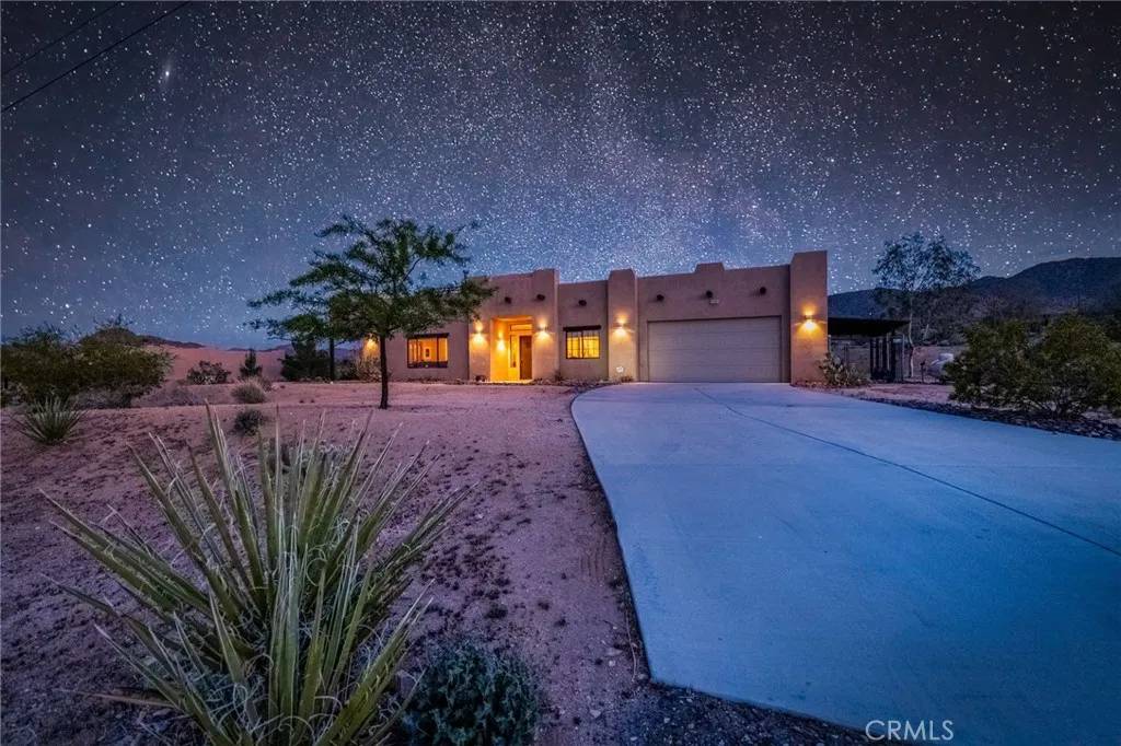 Joshua Tree, CA 92252,61465 Latham Trail