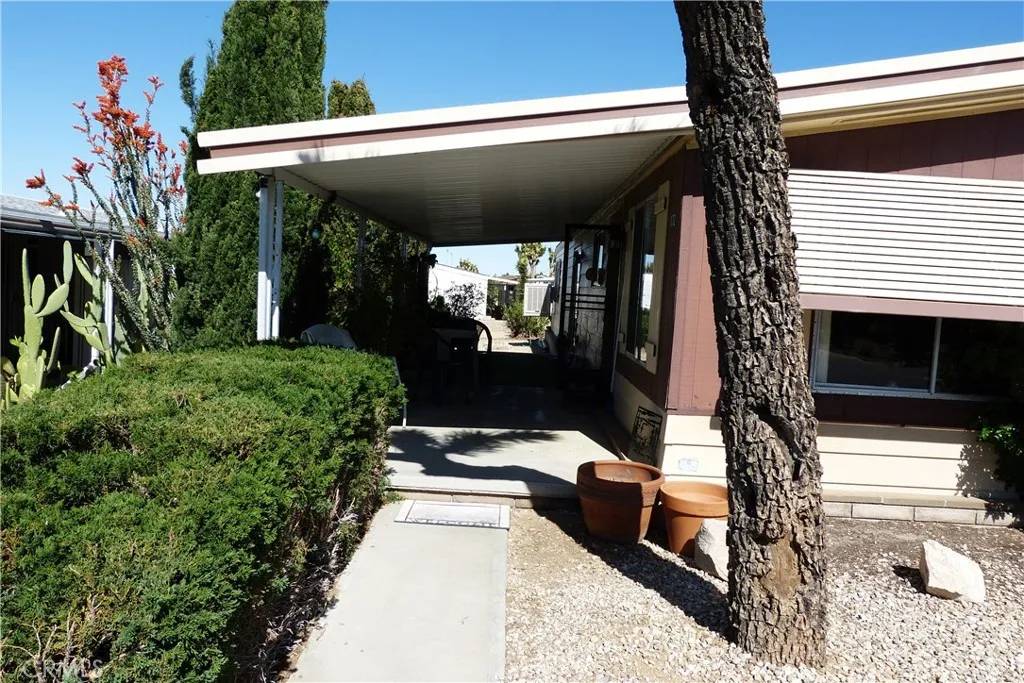 Yucca Valley, CA 92284,7501 Palm #172