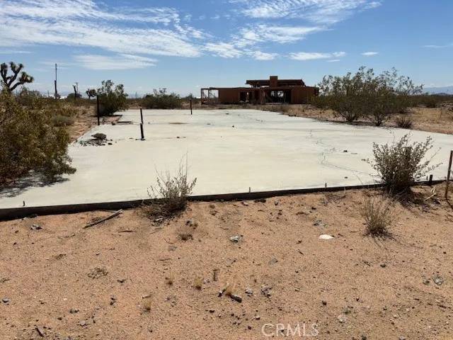 Landers, CA 92284,1 Mitch
