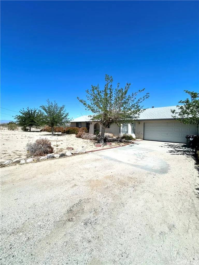 29 Palms, CA 92277,70130 Cottonwood Drive