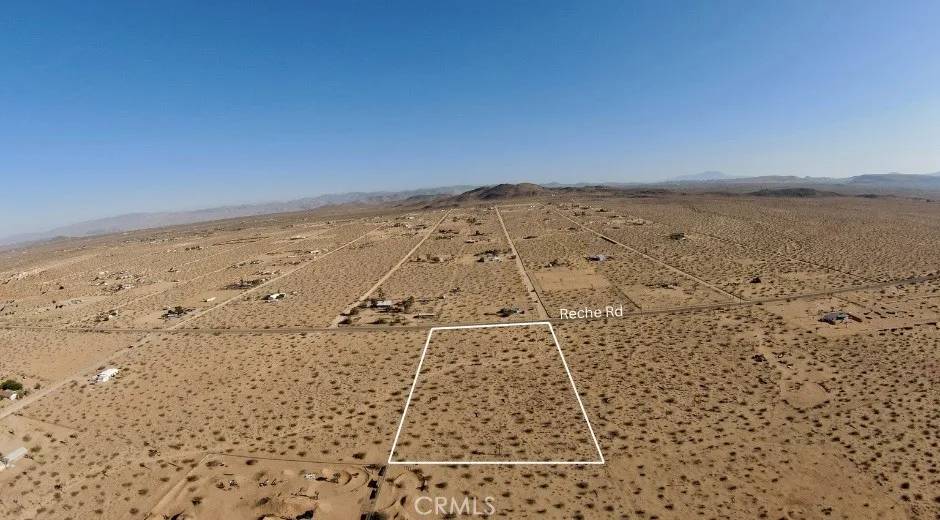 Landers, CA 92285,59520 Reche