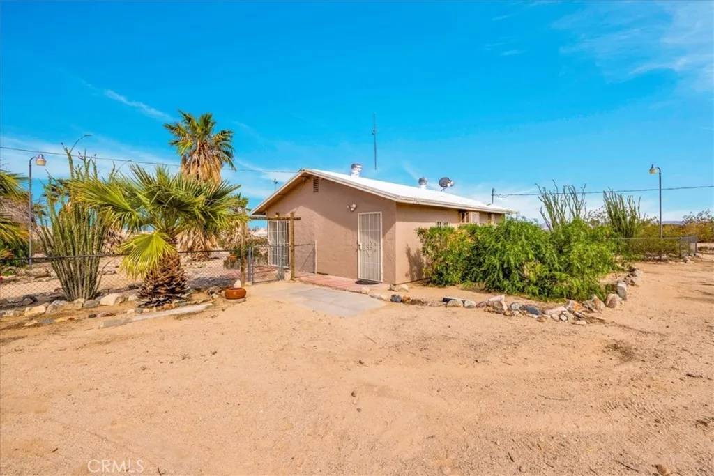 29 Palms, CA 92277,380 Mack Lane