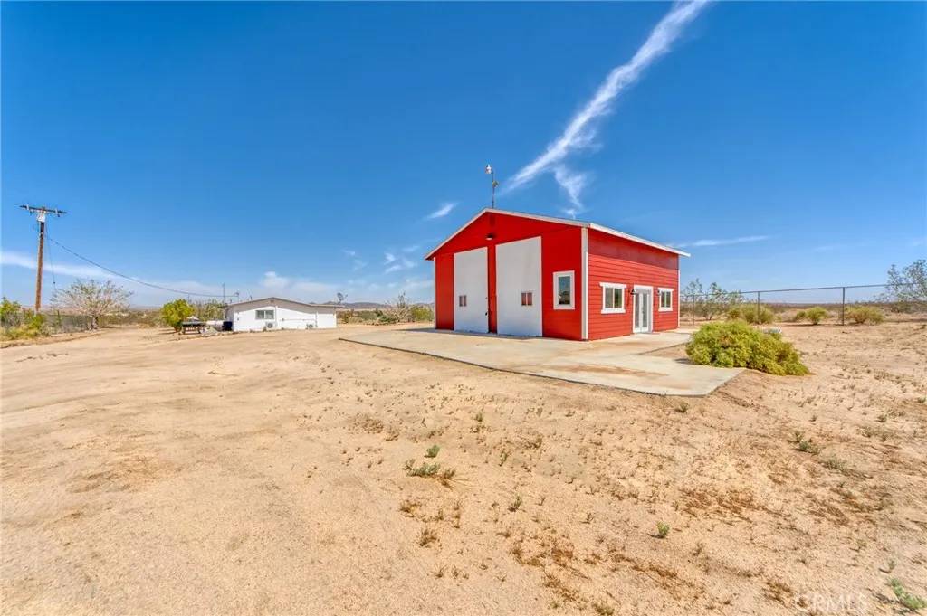 Joshua Tree, CA 92252,64952 Twentynine Palms Highway