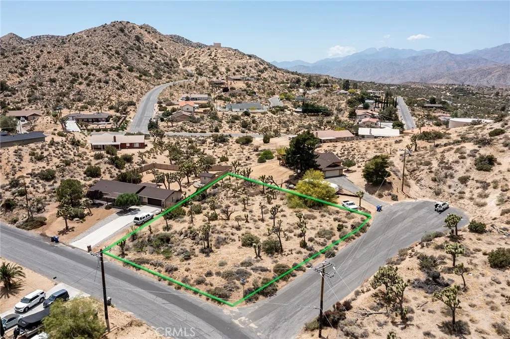 Yucca Valley, CA 92284,8385 Elk