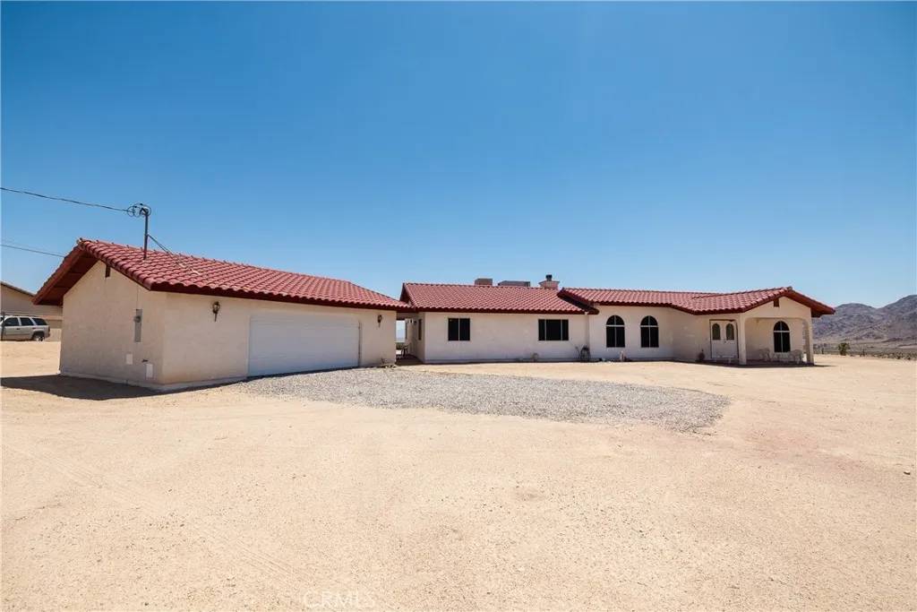 29 Palms, CA 92277,6333 Carodean Road