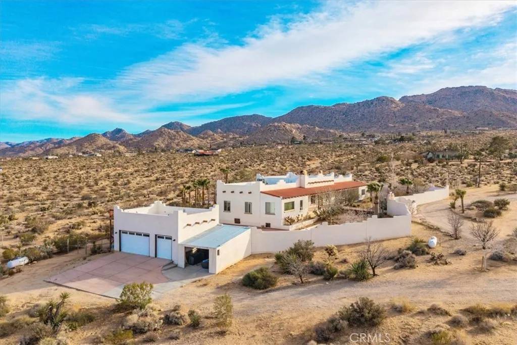 Joshua Tree, CA 92252,7423 Juniper Road