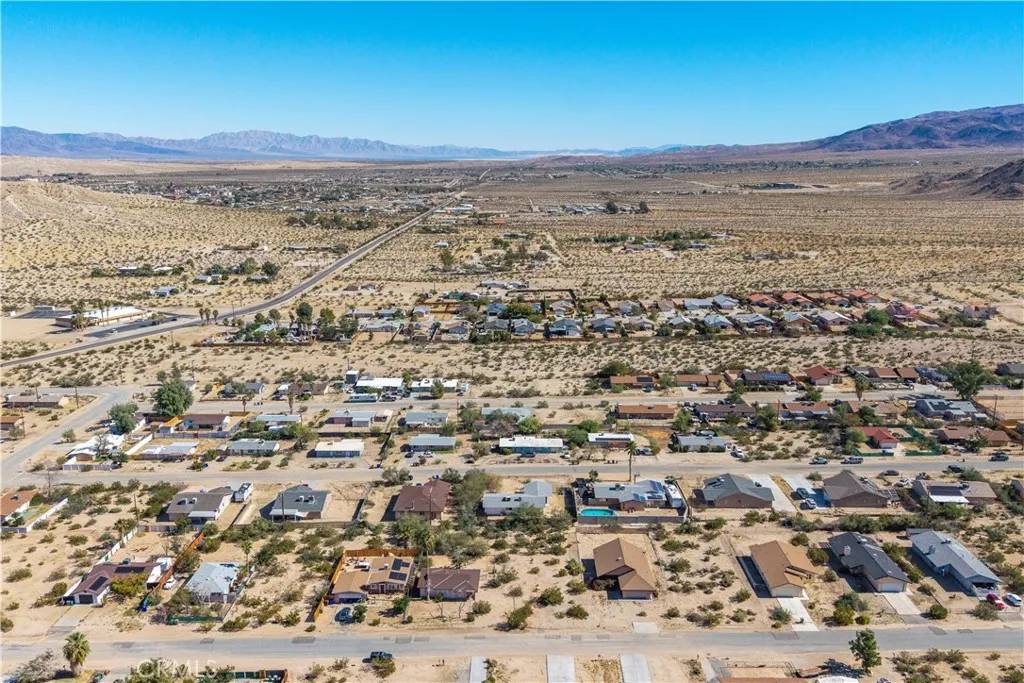 29 Palms, CA 92277,6965 49 Palms