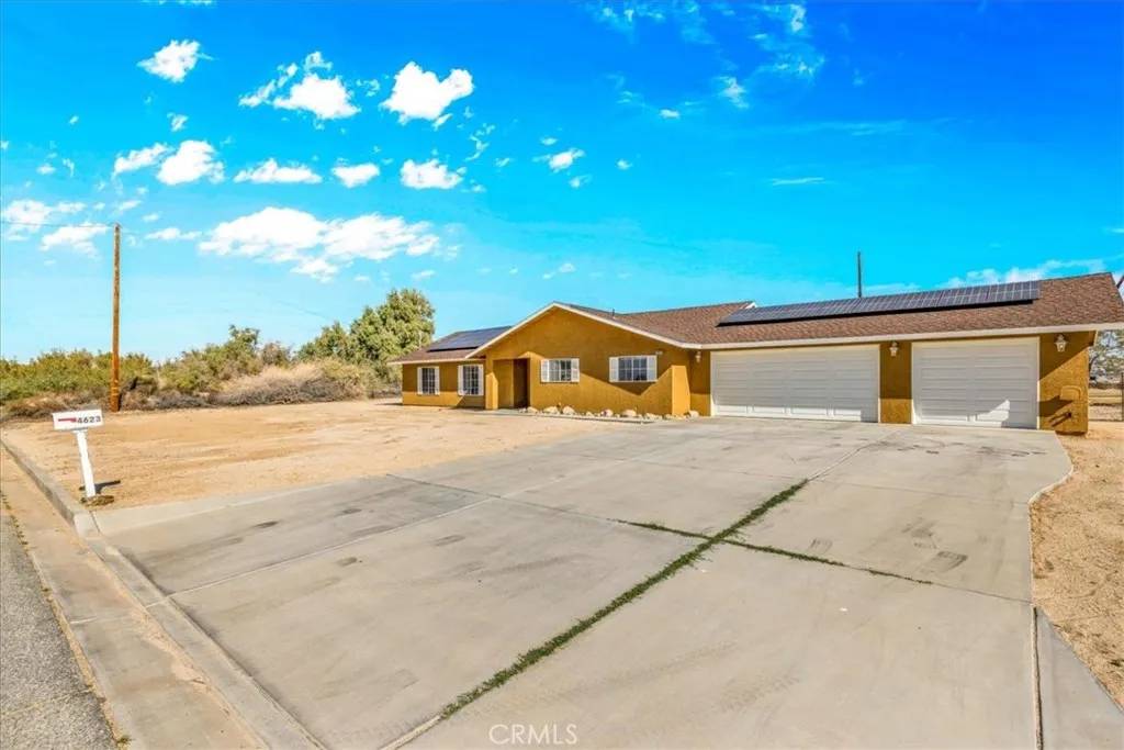 29 Palms, CA 92277,4623 Saddlehorn Road