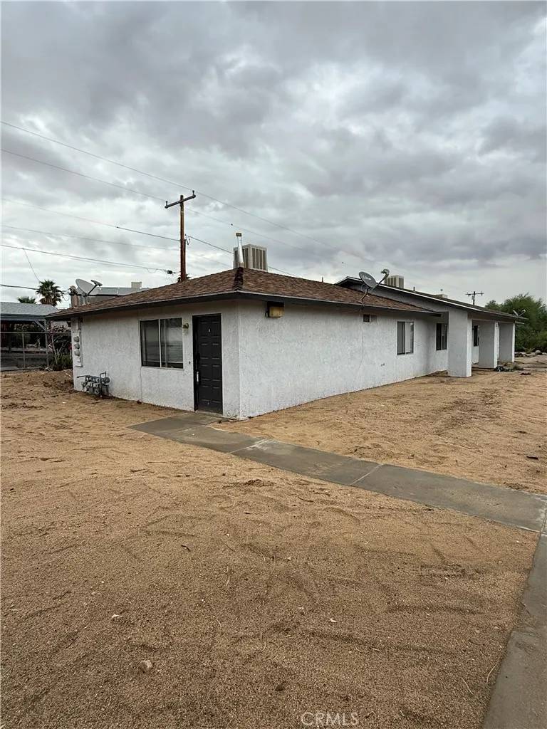 29 Palms, CA 92277,73778 S Slope Dr