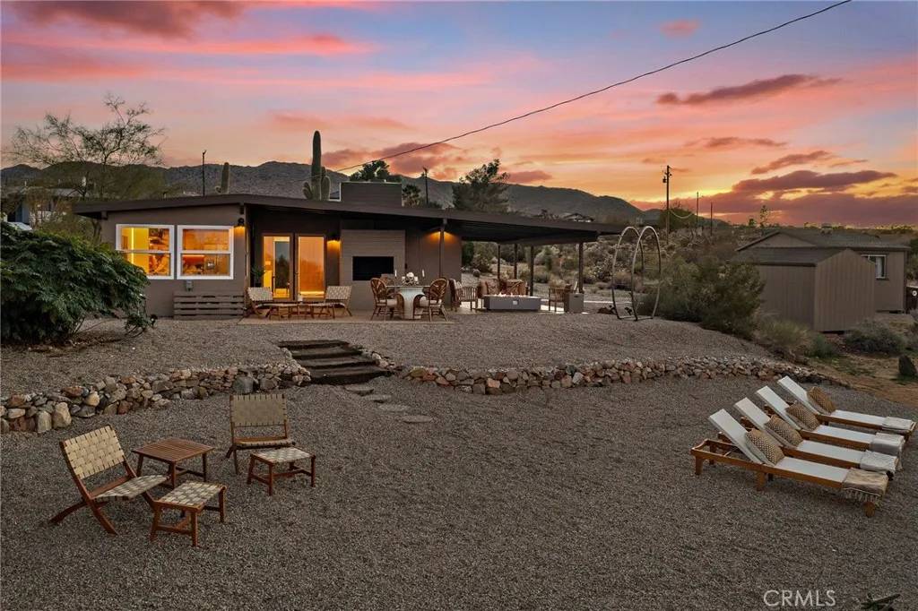 Joshua Tree, CA 92252,61454 Adobe Drive