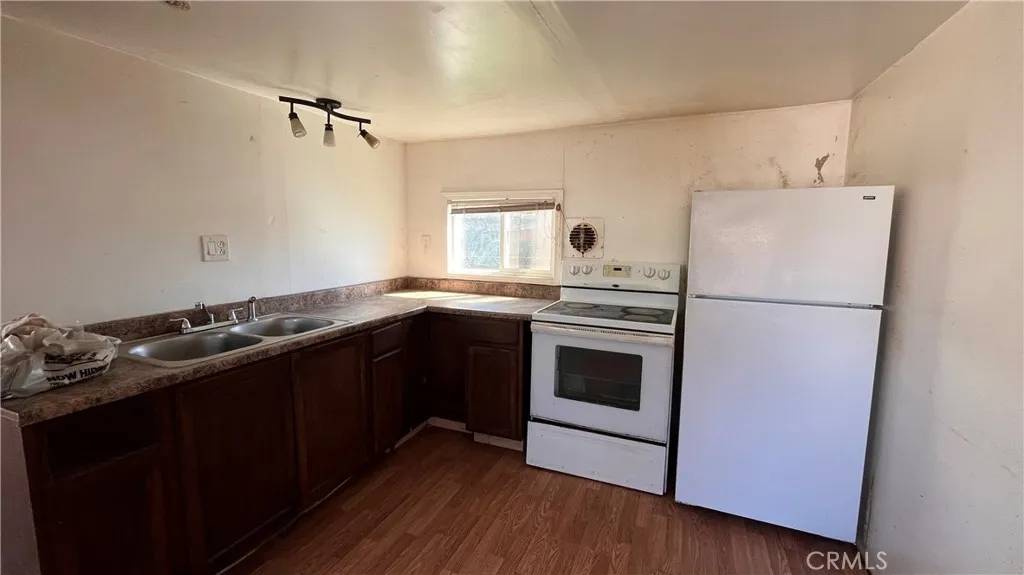 Clearlake, CA 95422,3525 Madrone St
