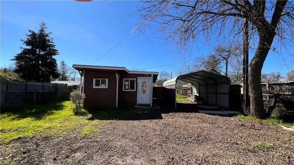 Clearlake, CA 95422,3525 Madrone St