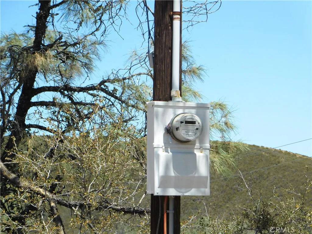 Clearlake Oaks, CA 95423,997 Watertrough Rd