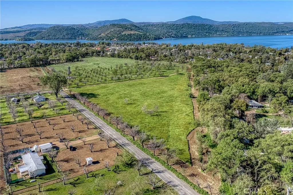 Clearlake, CA 95422,14549 Burns Valley