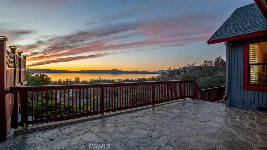 Lucerne, CA 95458,7047 Panoramic Drive