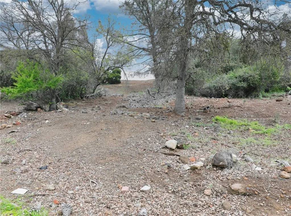 Clearlake, CA 95422,13477 Arrowhead