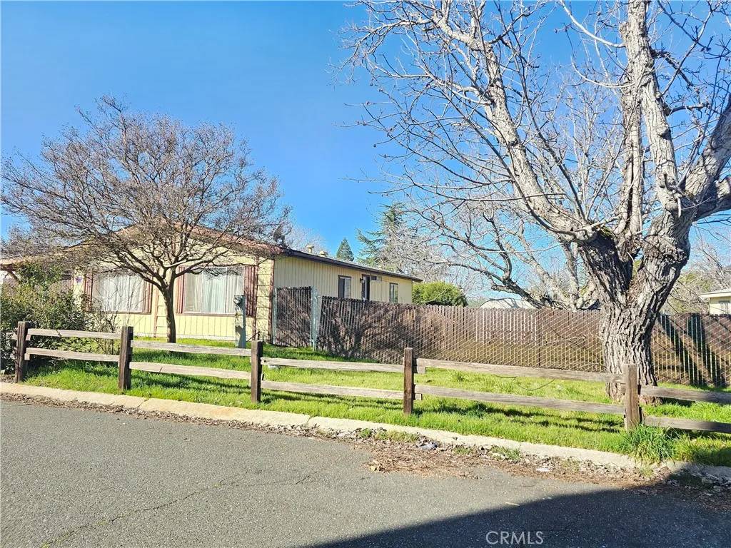 Clearlake Oaks, CA 95423,13973 Apple Lane