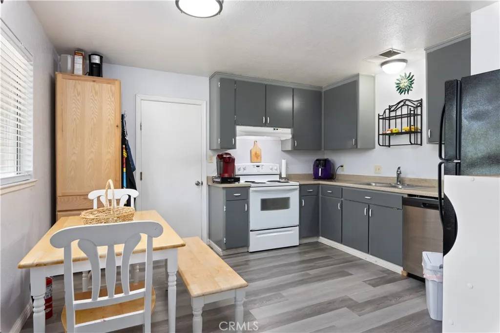 Lakeport, CA 95453,316 Robin Hill Drive