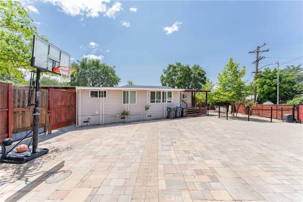 Lucerne, CA 95458,4532 Pine Street